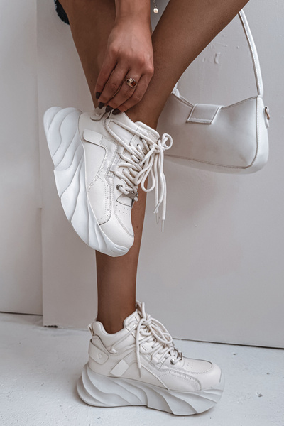 Жіночі кросівки Натуральна шкіра GOE SS2N4037 Вицвілий білий