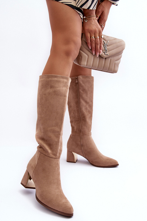 Замшеві чоботи вище коліна на каблуці. Бежеві Inatris