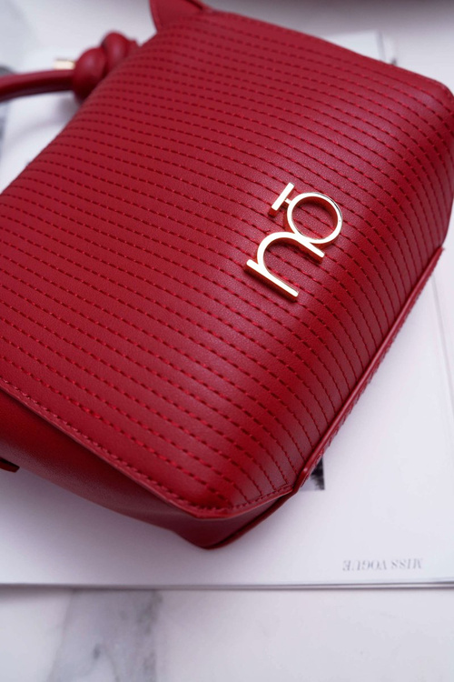 Жіноча нагрудна сумочка NOBO червона NBAG-H2790-C005