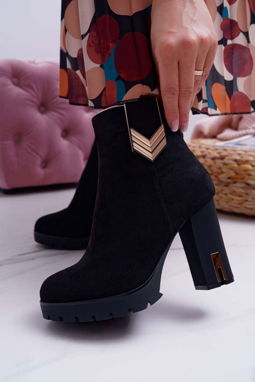 Жіночі черевики на шпильці теплі замшеві M319 Black Midway