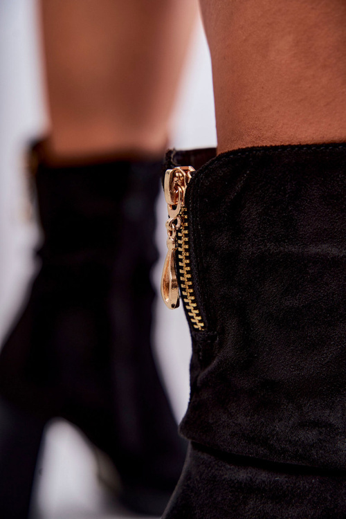 Замшеві високі чоботи на підборах чорні вольтери