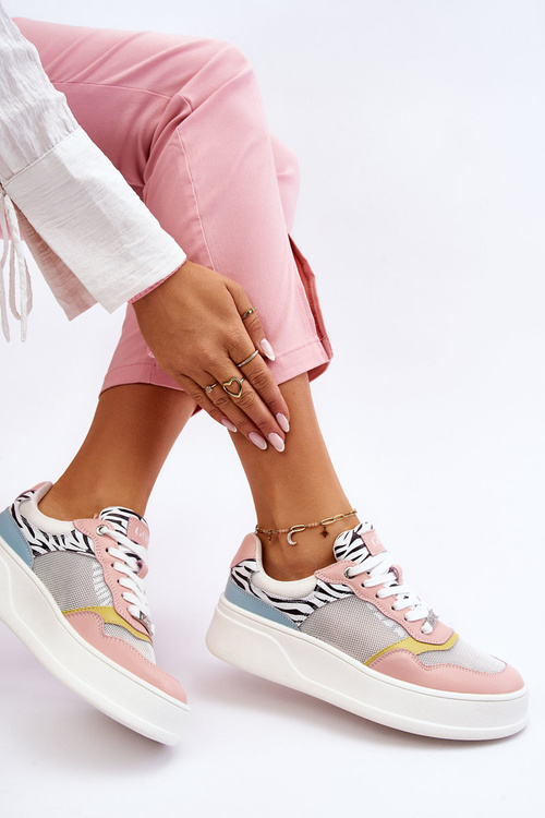 Зручне жіноче спортивне взуття GOE LL2N4053 різнокольорове