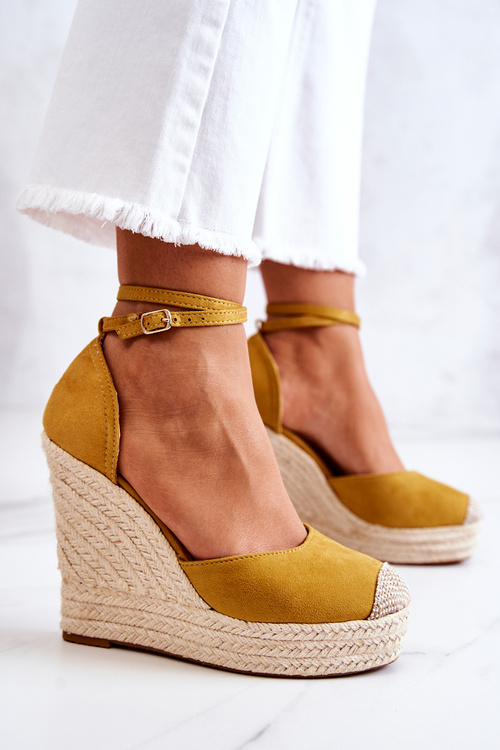 Жовті еспадрільї на танкетці Nemeira