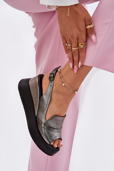 Жіночі шкіряні сандалі на платформі Artiker 54C0402 графітові