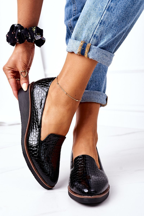 Лаковані туфлі на танкетці Vinceza 10675 Чорні