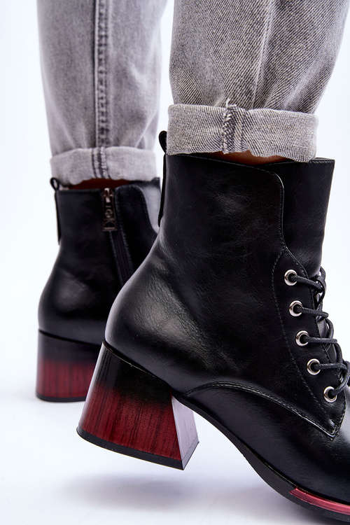 Шкіряні чоботи на підборах чорні Luloshe