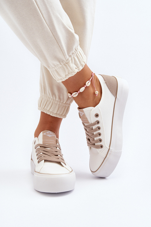 Жіночі тканинні кросівки Lee Cooper LCW-24-31-2198 білі