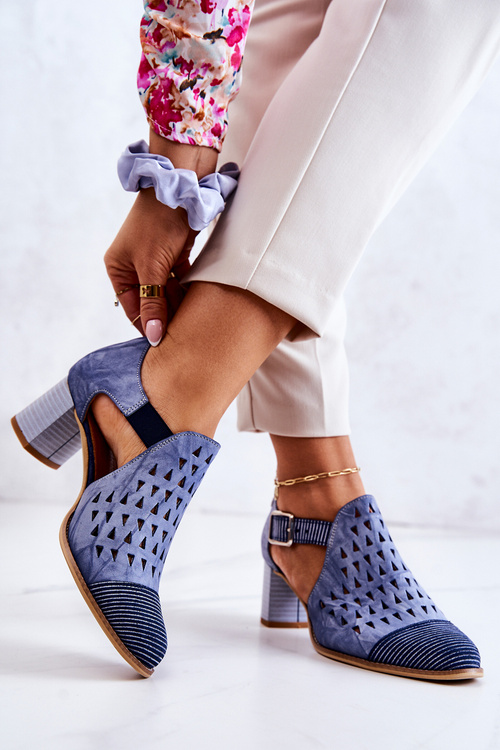 Жіночі шкіряні ажурні чоботи Maciejka 04962-06 Сині