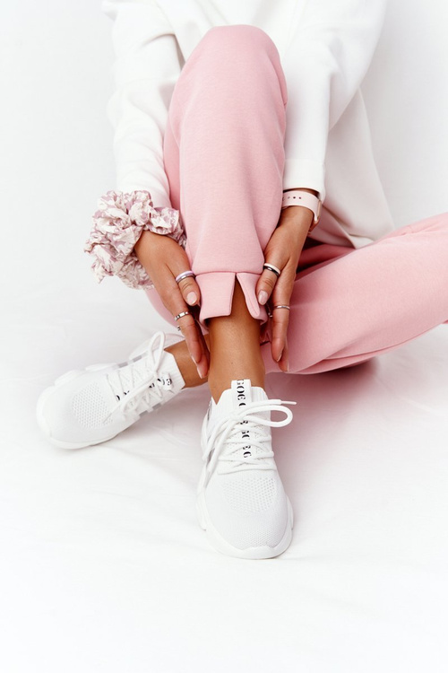 Жіноче спортивне взуття GOE HH2N4016 Білий