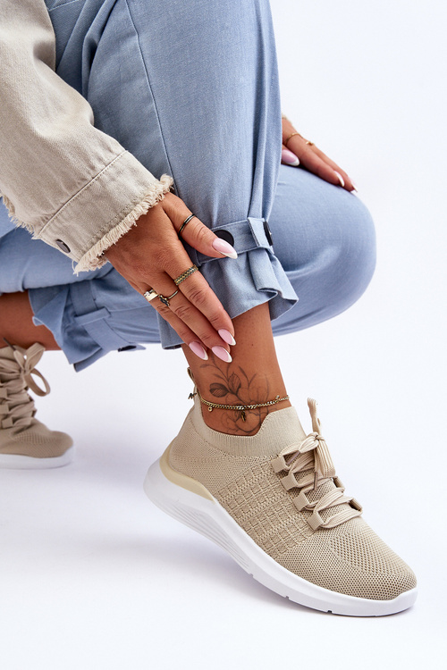 Жіночі класичні спортивні кросівки бежеві Nikilla