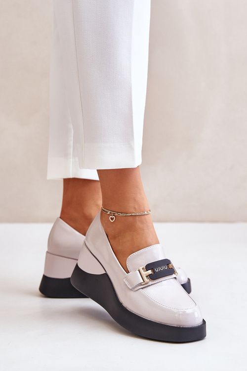 Лаковані мокасини на танкетці Сірі Vinceza 58337