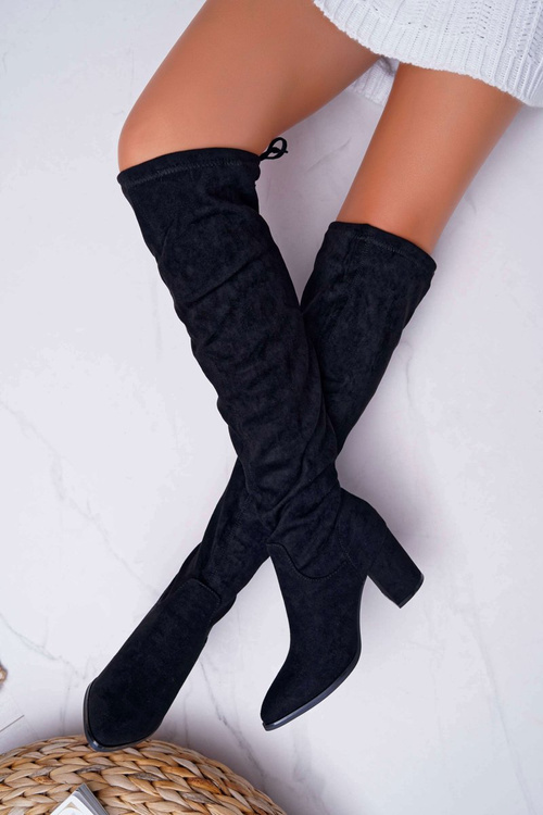 Жіночі черевики на шпильці чорні Estredos