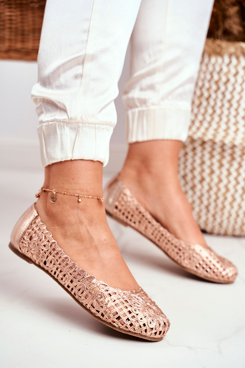 Жіночі балетки кольору шампанського Lu Boo з ажурною косою
