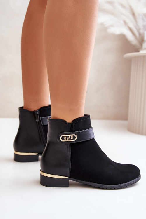 Теплі жіночі чоботи на плоскому каблуці з золотистими деталями бежеві Ravasira