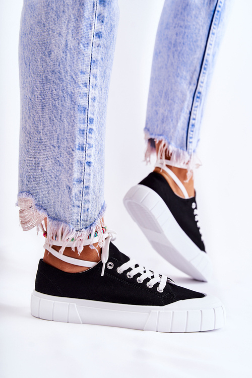 Жіночі кросівки на платформі чорні в комплекті