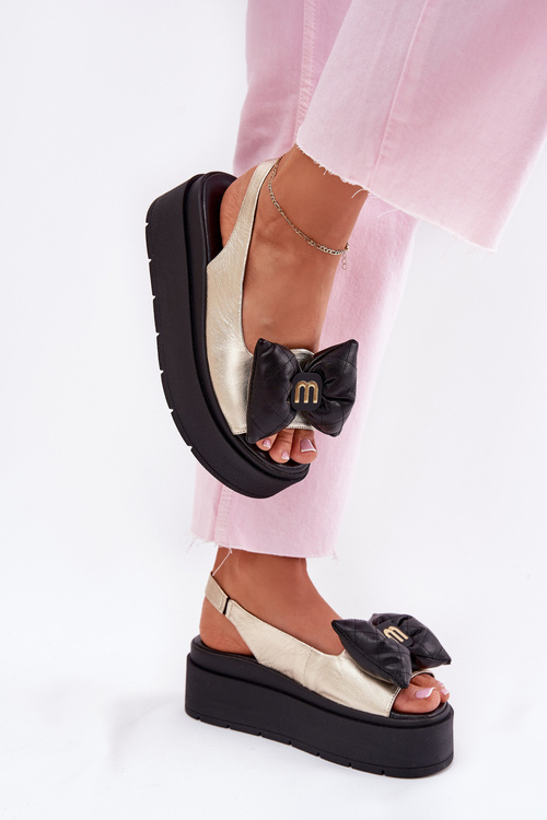 Жіночі шкіряні сандалі на платформі з бантом CheBello 4641 золотисто-чорні