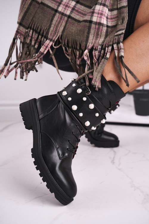 Жіночі утеплені чоботи з перлами чорного кольору Mishigan