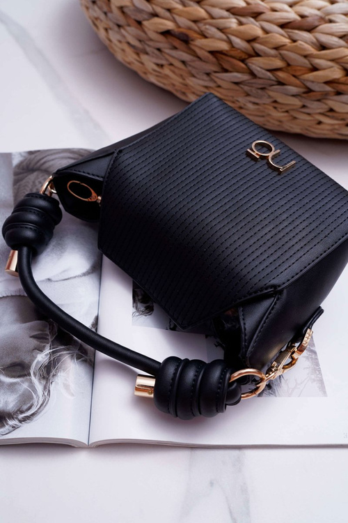 Жіноча нагрудна сумочка NOBO чорна NBAG-H2790-C020