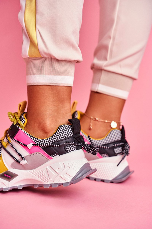 Жіноче спортивне взуття біле LA91 Be One