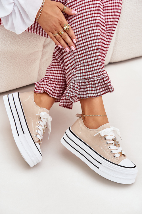 Жіночі Кросівки На Платформі З Золотими Прикрашаннями Бежеві Fiorina