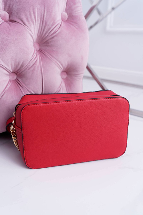 Жіноча сумочка через плече із золотим ланцюжком червоного кольору