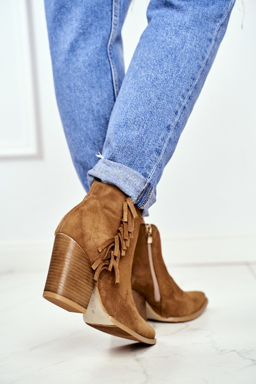 Жіночі шкіряні чоботи на підборах Laura Messi Camel 2133