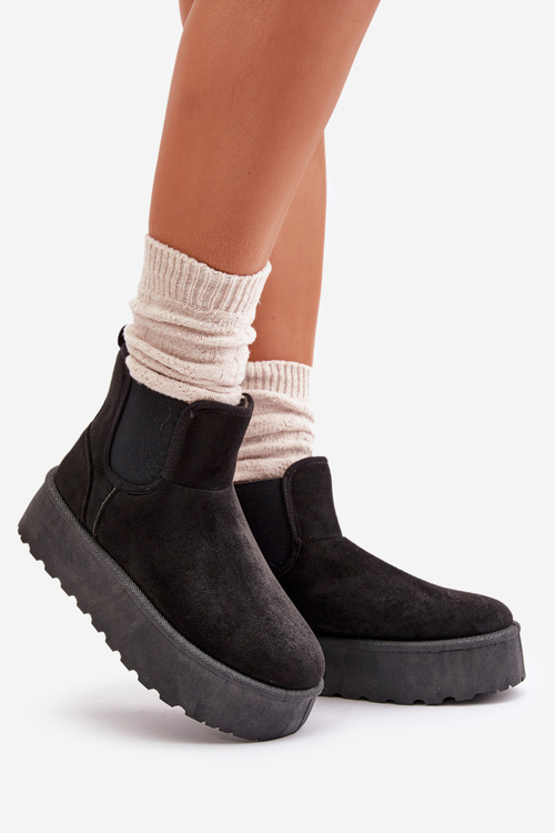 Жіночі зимові черевики на платформі з еластичними вставками Чорні Rialine