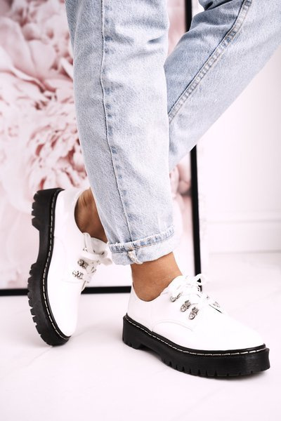 Жіночі оксфорди-броги на платформі S.Barski HX15 лаковані білі