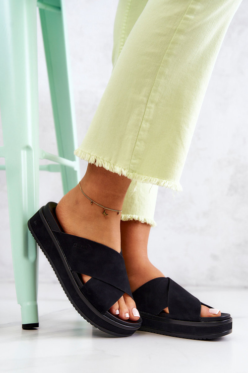 Шкіряні жіночі тапочки Big Star JJ274721 Чорні