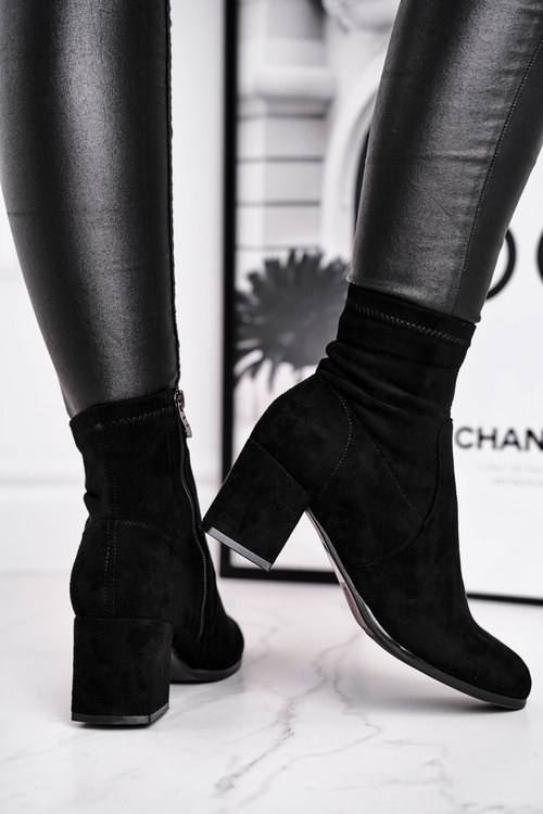 Чоботи жіночі на підборах чорні Merducio