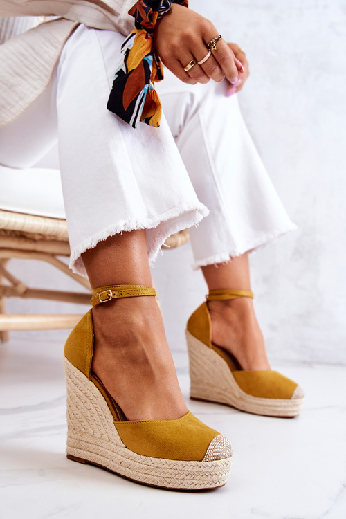 Жовті еспадрільї на танкетці Nemeira
