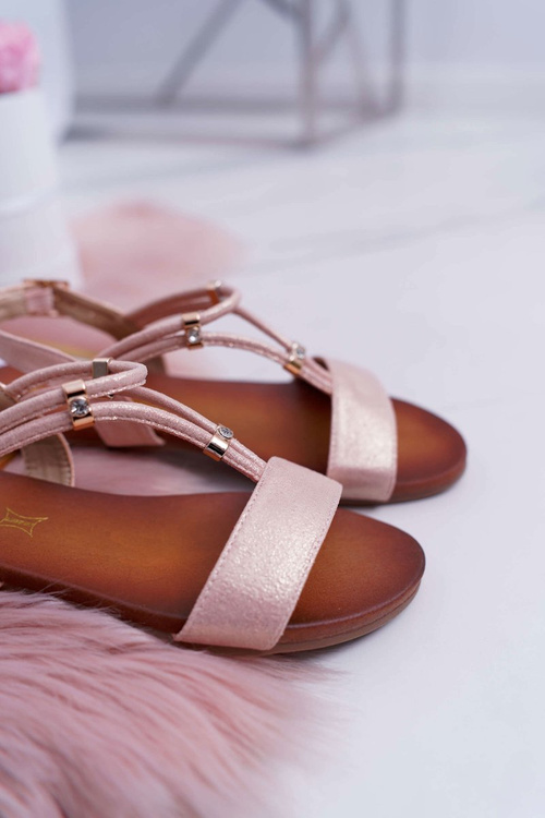 Жіночі босоніжки на плоскій підошві з ремінцями і цирконами Madeline рожеві
