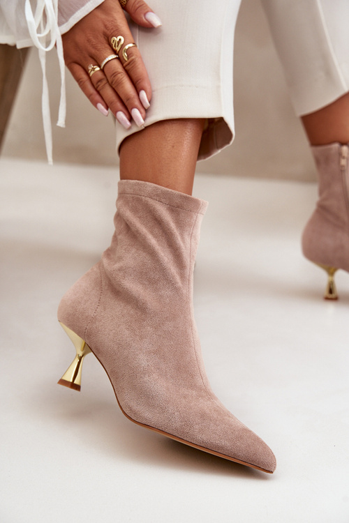 Жіночі черевики на шпильці Еко замшеві з гострими носками бежеві Irithare