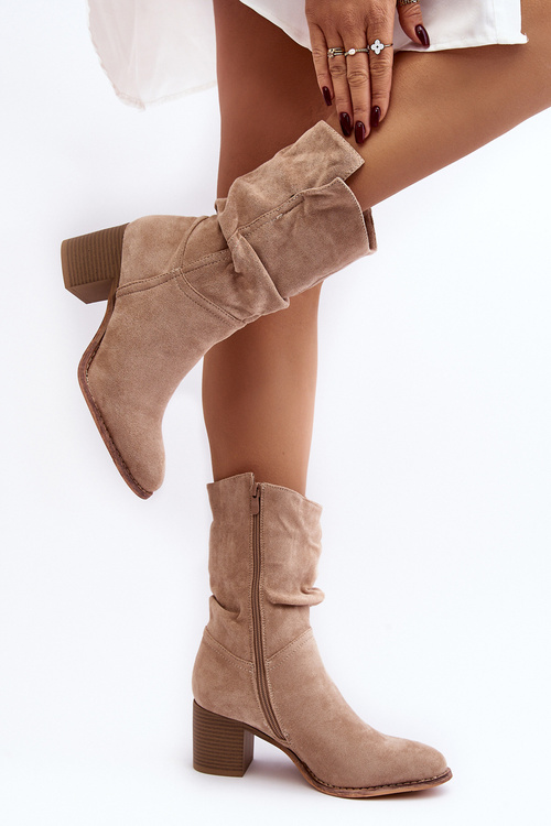 Жіночі утеплені чоботи з рюшами на шпильці бежеві Shavy