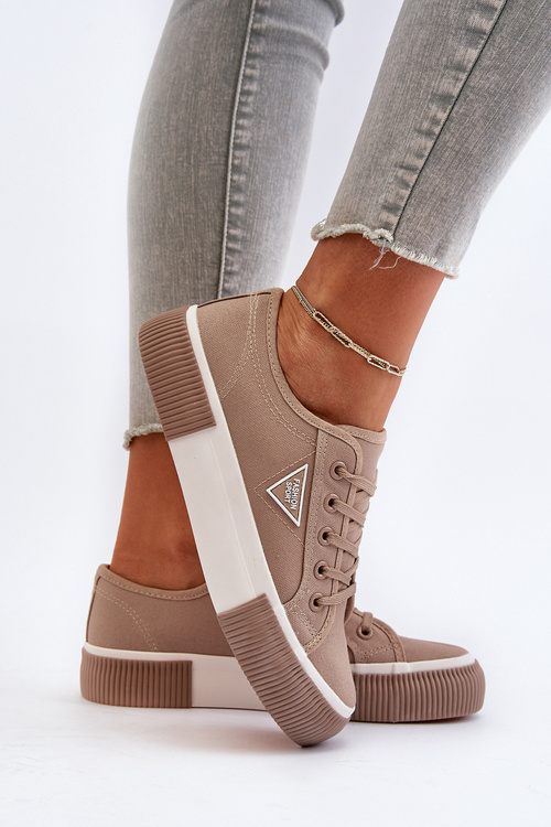 Низькі жіночі кросівки бежеві Enalae