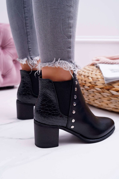 Жіночі чоботи на підборах з гумками Чорні Vista