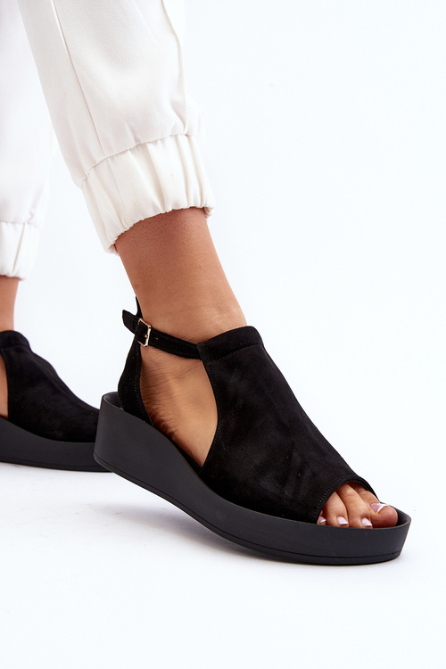 Чорні жіночі замшеві босоніжки Zazoo 2914