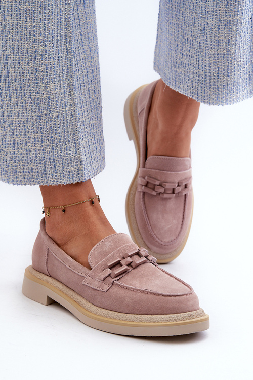 Жіночі замшеві лофери на плоскій підошві з декоративними принтами D&A TW101 брудно-рожеві