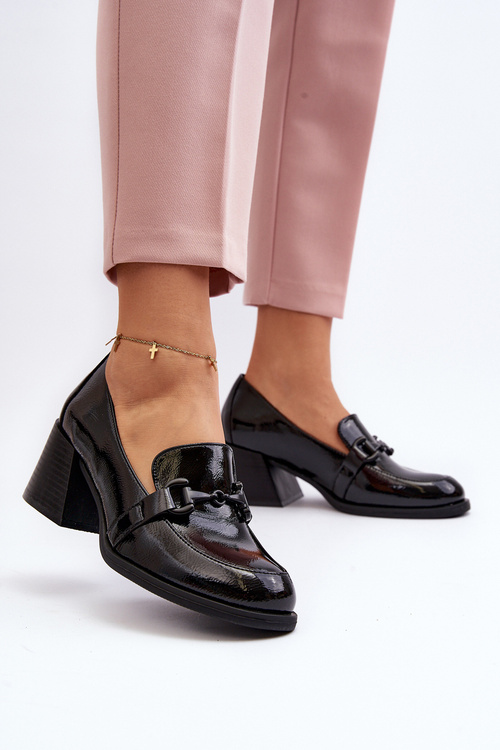 Чорні лаковані туфлі на високих підборах Nireva