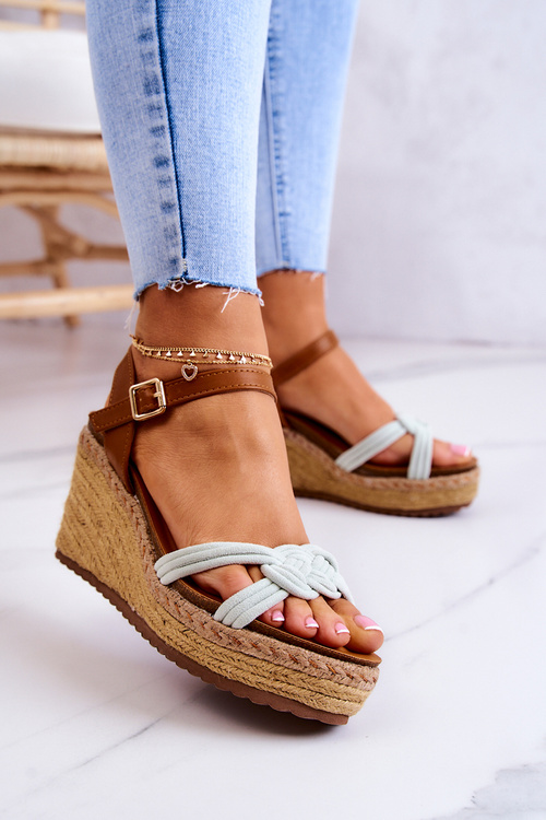 Модні босоніжки на танкетці Світло-зелені Roseville