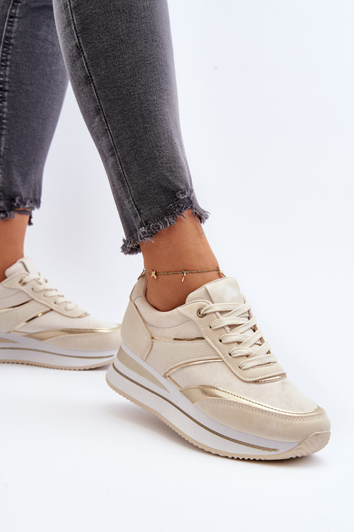 Жіночі кросівки білого кольору Elliot