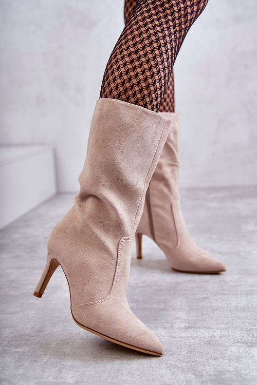 Замшеві чоботи на підборах бежеві Arison