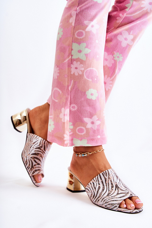 Шкіряні жіночі тапочки Зебра На Каблуку Рожево-Біла Перрі