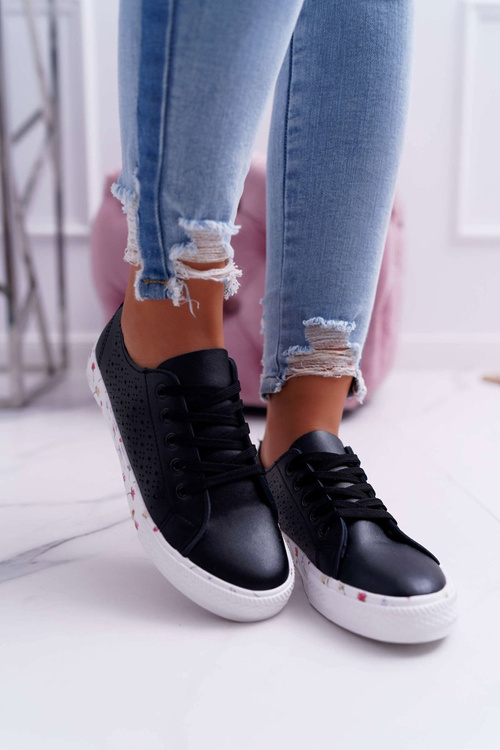 Жіночі кросівки квітчасті ажурні чорні Loriann