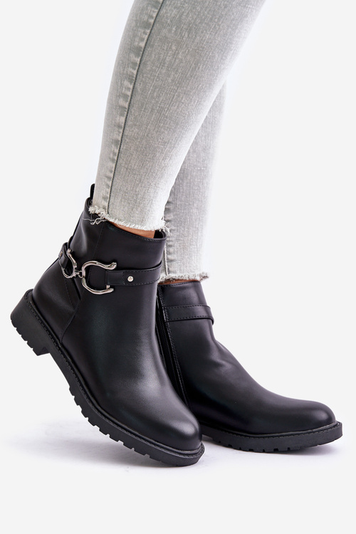 Утеплені ботильйони на плоскій каблуці та декоративному ремінці Чорні Calzina