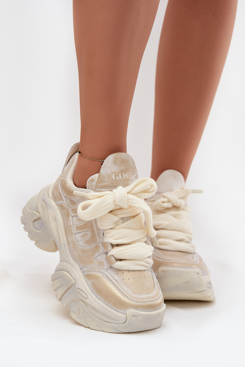 Шкіряні жіночі кросівки GOE SS2N4009 Золото