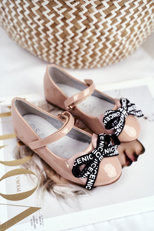 Дитячі бежеві балетки Mindi на липучці