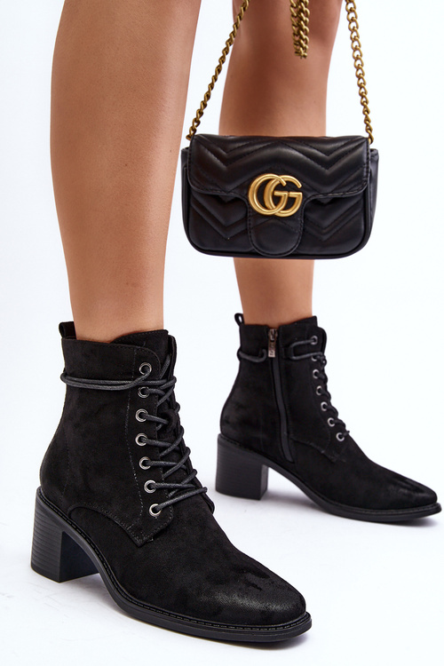 Жіночі чорні ботильйони Serellia на шнурівці на низькому каблуці