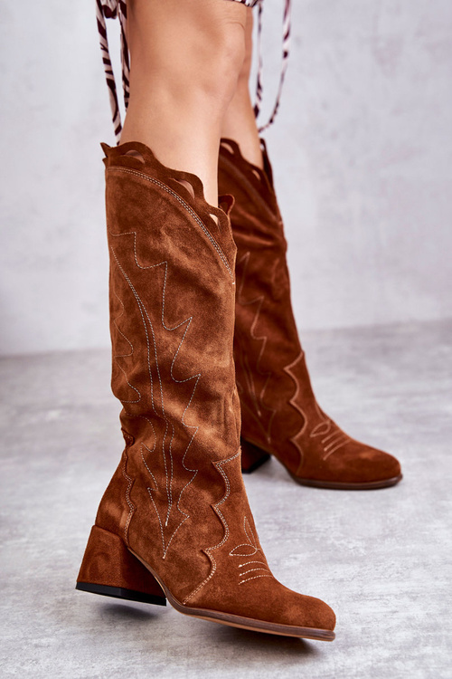 Замшеві чоботи коричневого кольору Andreia