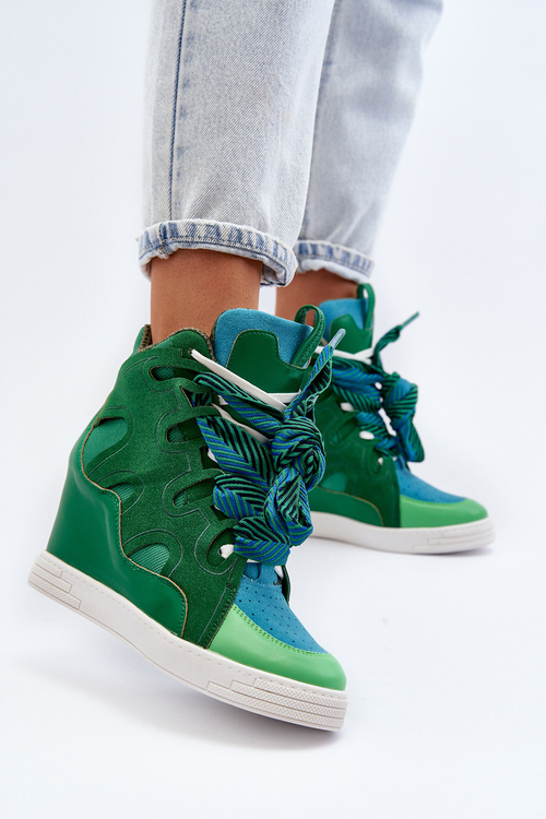 Жіночі кросівки на танкетці Green Leoppa